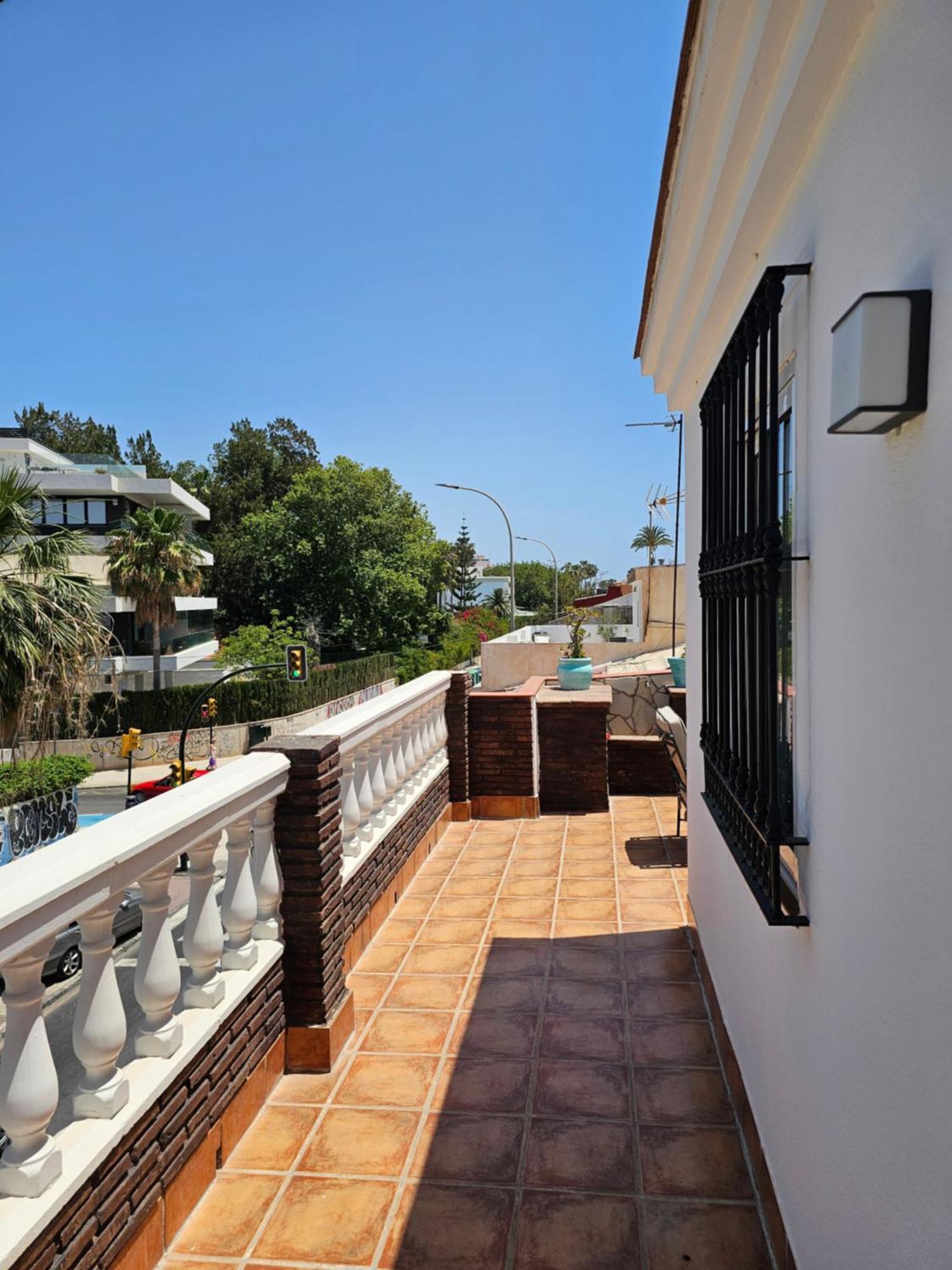 Pedregalejo Beach House Apartment Malaga Luaran gambar